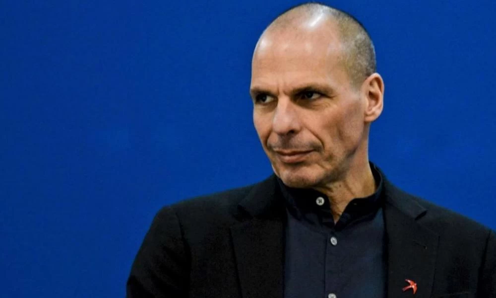 Σήκωσε την παντιέρα της Επανάστασης ο Βαρουφάκης για το εργασιακό νομοσχέδιο